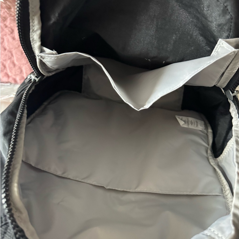 🆕 🎒 Kipling Backpack Black medium 🎒 - Picture 10 of 12
